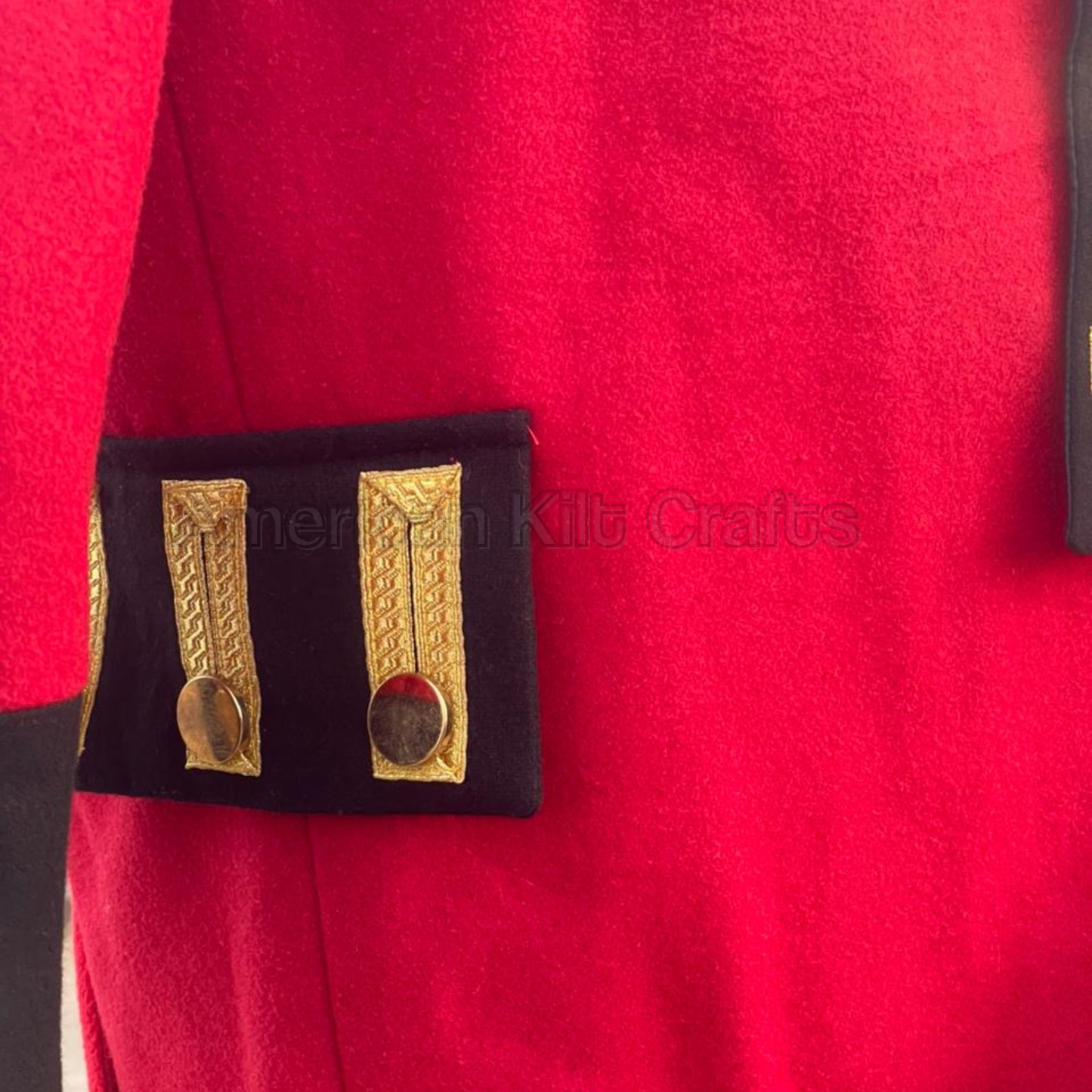 1789 Royal British Redcoat Tailcoat — Men’s Lancer Officer Jacket | Screen-Worn British Soldier Uniform | Historical Reenactment & Costume