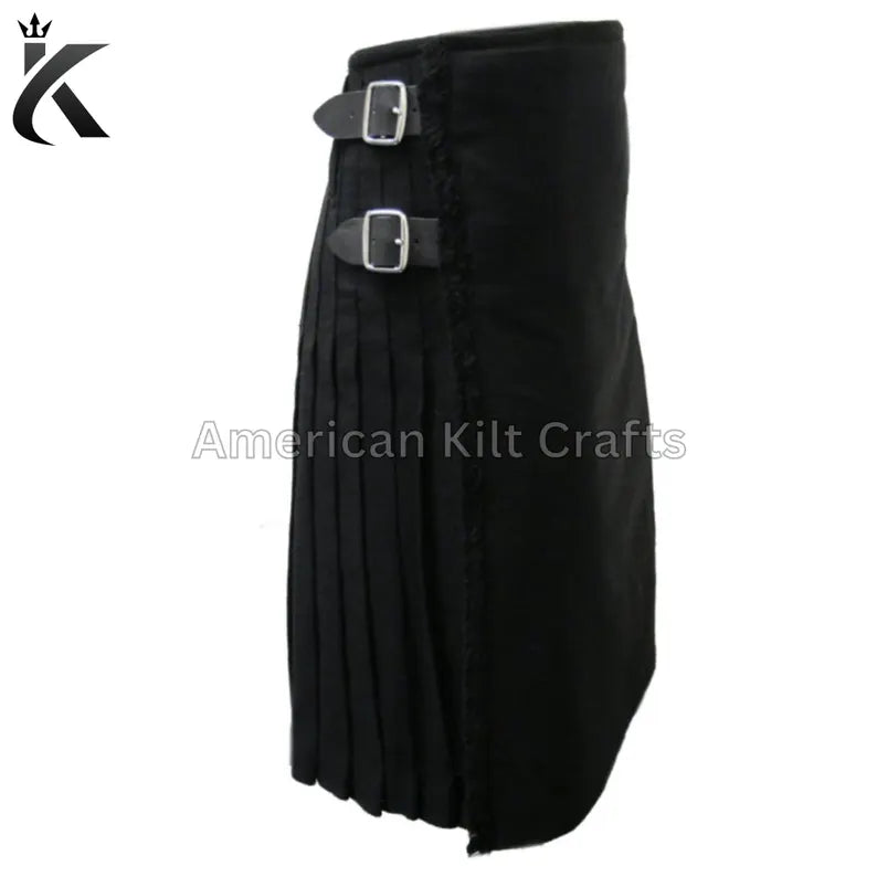 Deluxe Plain Black Scottish Traditional 8 Yard Kilt Set