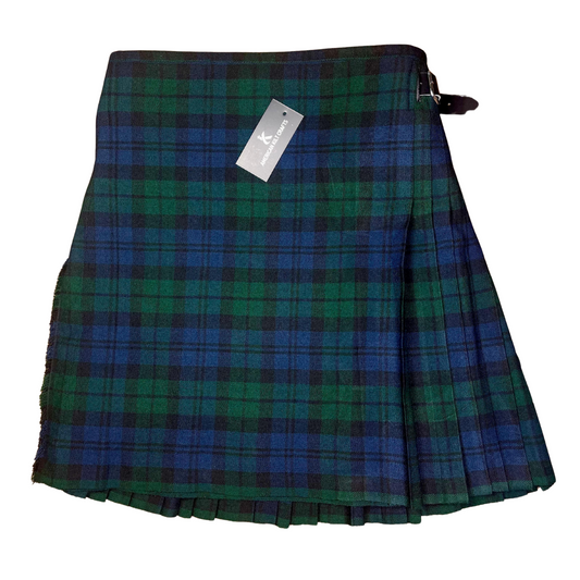 Men’s Black Watch tartan kilt with traditional Scottish Highland pleats, classic plaid design, and formal style for weddings and festivals.